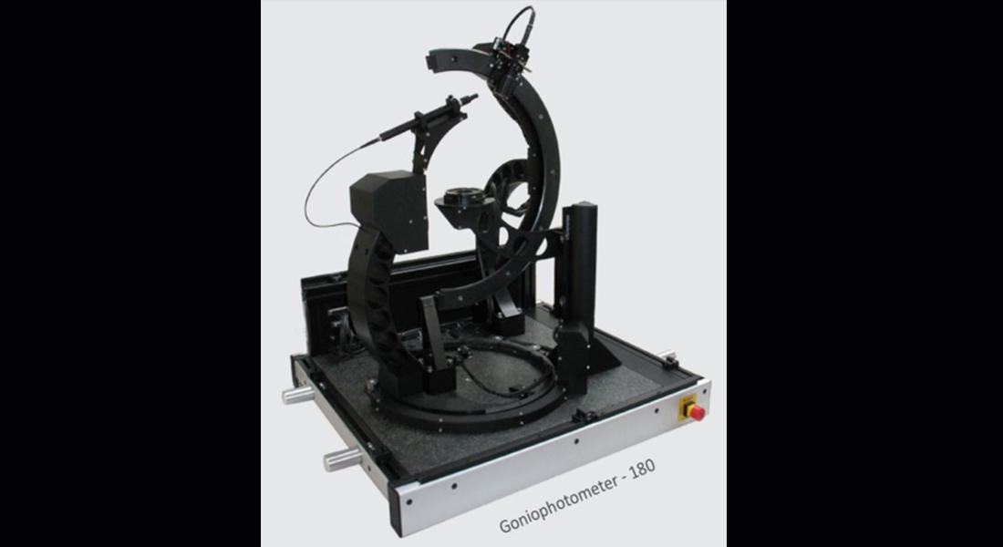 Spectrogoniophotomètre 3D