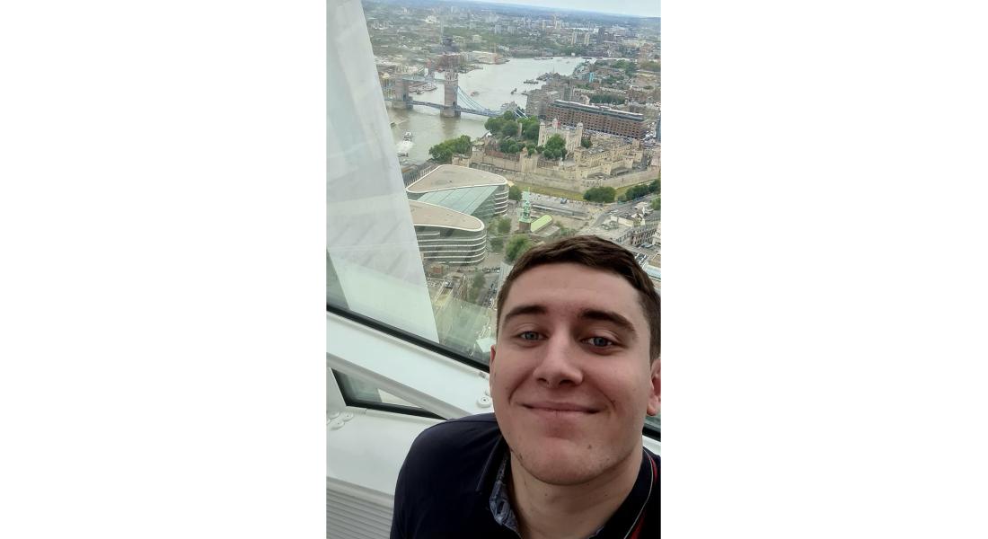 Homme au Sky Garden avec vue sur Londres