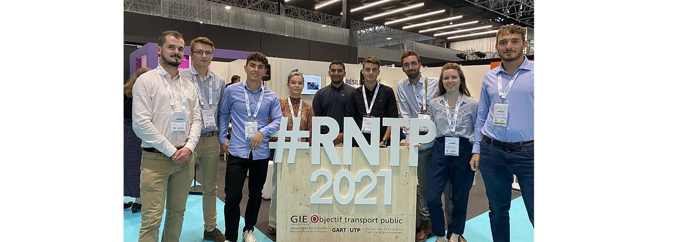 Les étudiant·e·s du Master "Transports urbains et régionaux de personnes" à la rencontre des pros du transports au salon RNTP